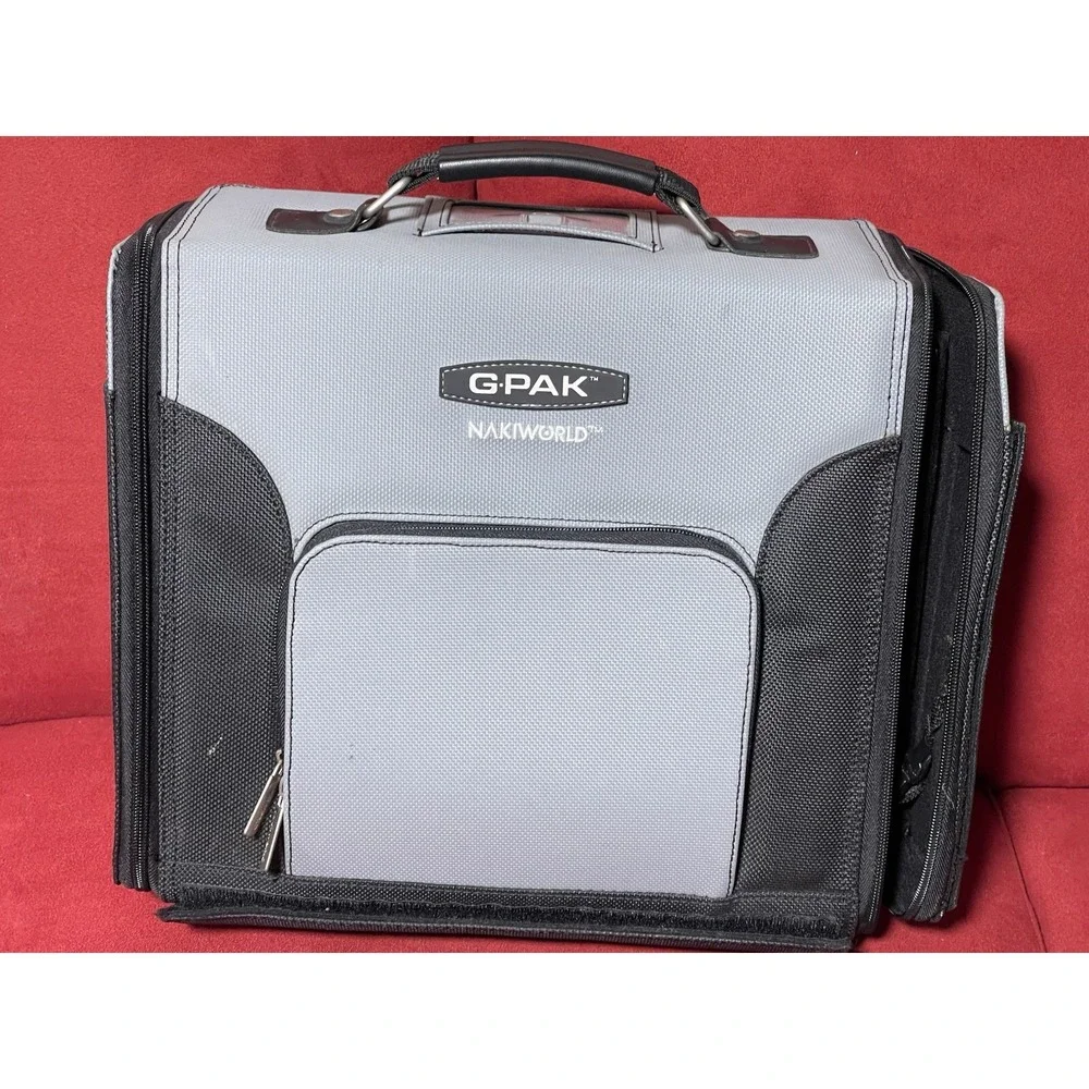 G-PAK‎ NAKIWORLD BLACK PADED TRAVEL BAG/CASE -Nintendo WII